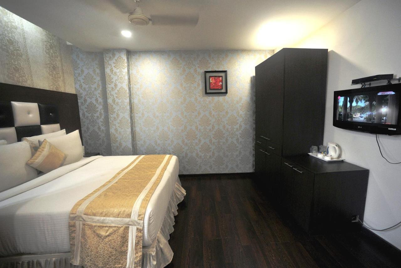 Hotel Lee International Καλκούτα Εξωτερικό φωτογραφία