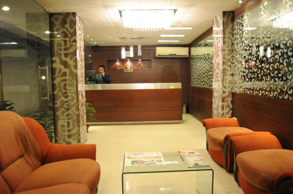 Hotel Lee International Καλκούτα Εξωτερικό φωτογραφία
