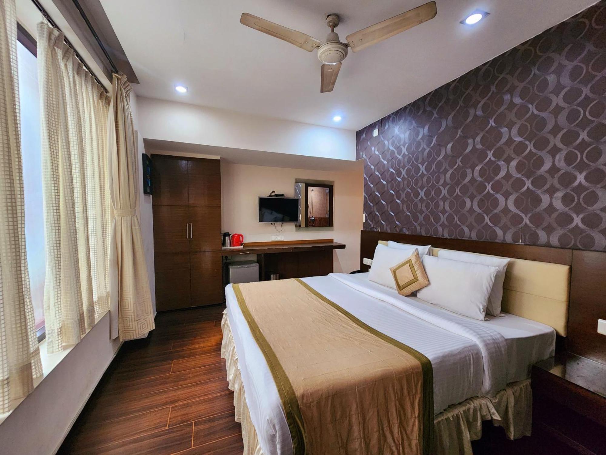 Hotel Lee International Καλκούτα Εξωτερικό φωτογραφία